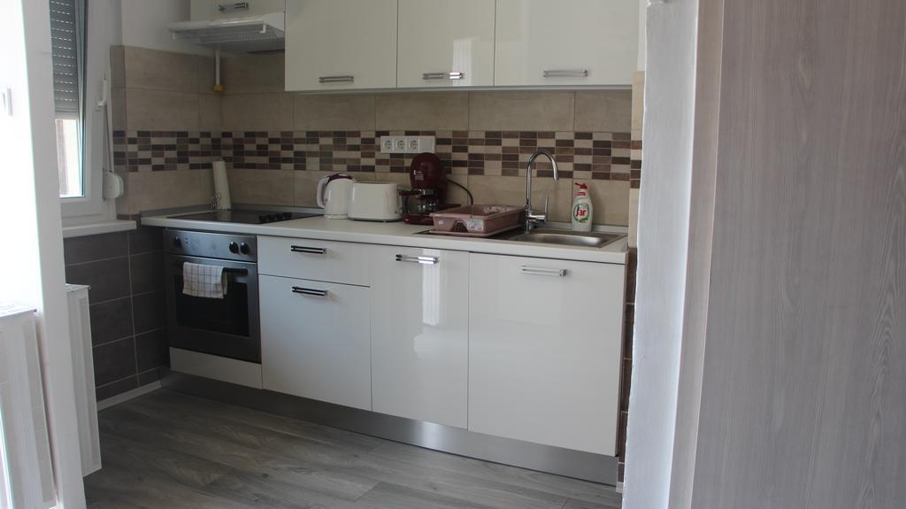 Verona Apartman Szeged Exterior foto